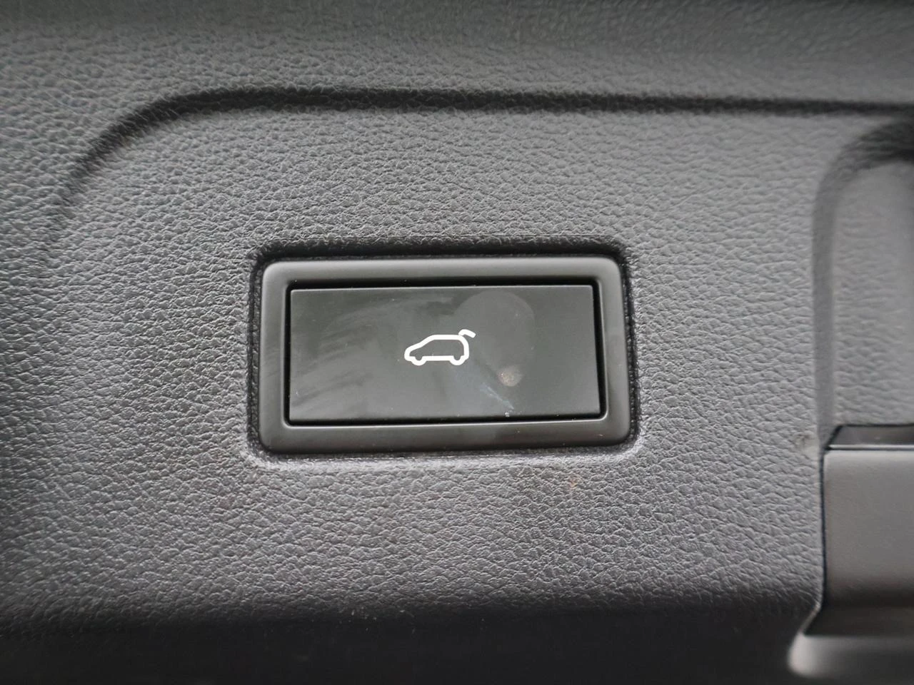 Volkswagen-Touran-image-26