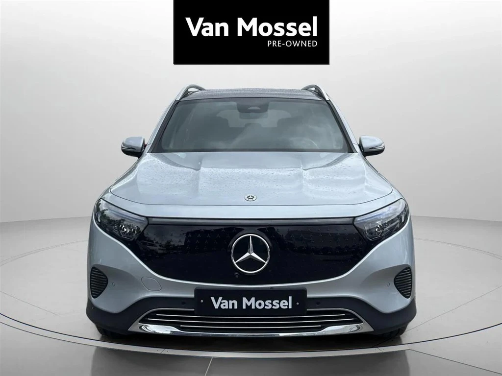 Mercedes-Benz-EQB-image-1