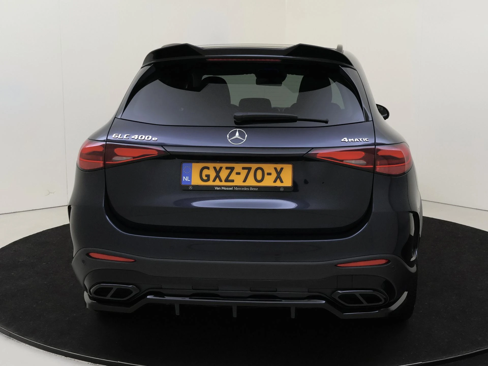 Mercedes-Benz-GLC-image-6