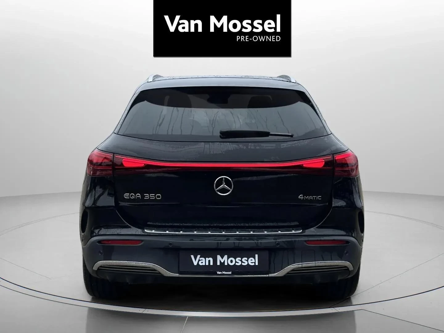 Mercedes-Benz-EQA-image-5