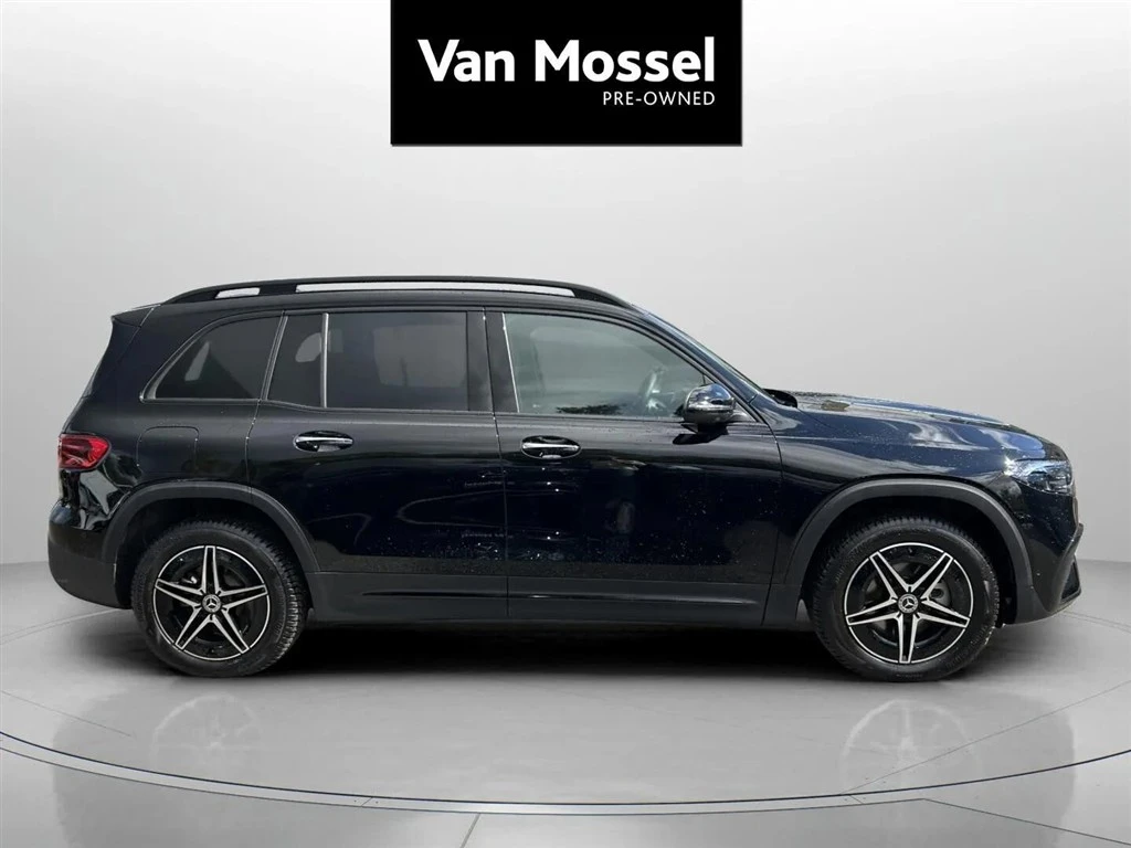 Mercedes-Benz-EQB-image-3