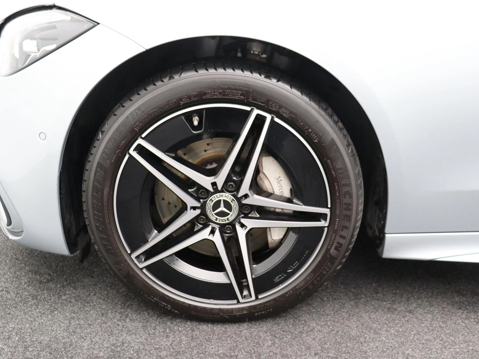 Mercedes-Benz Classe C 300 e AMG Line + TREKHAAK + NIGHTPAKKET + CARPLAY +