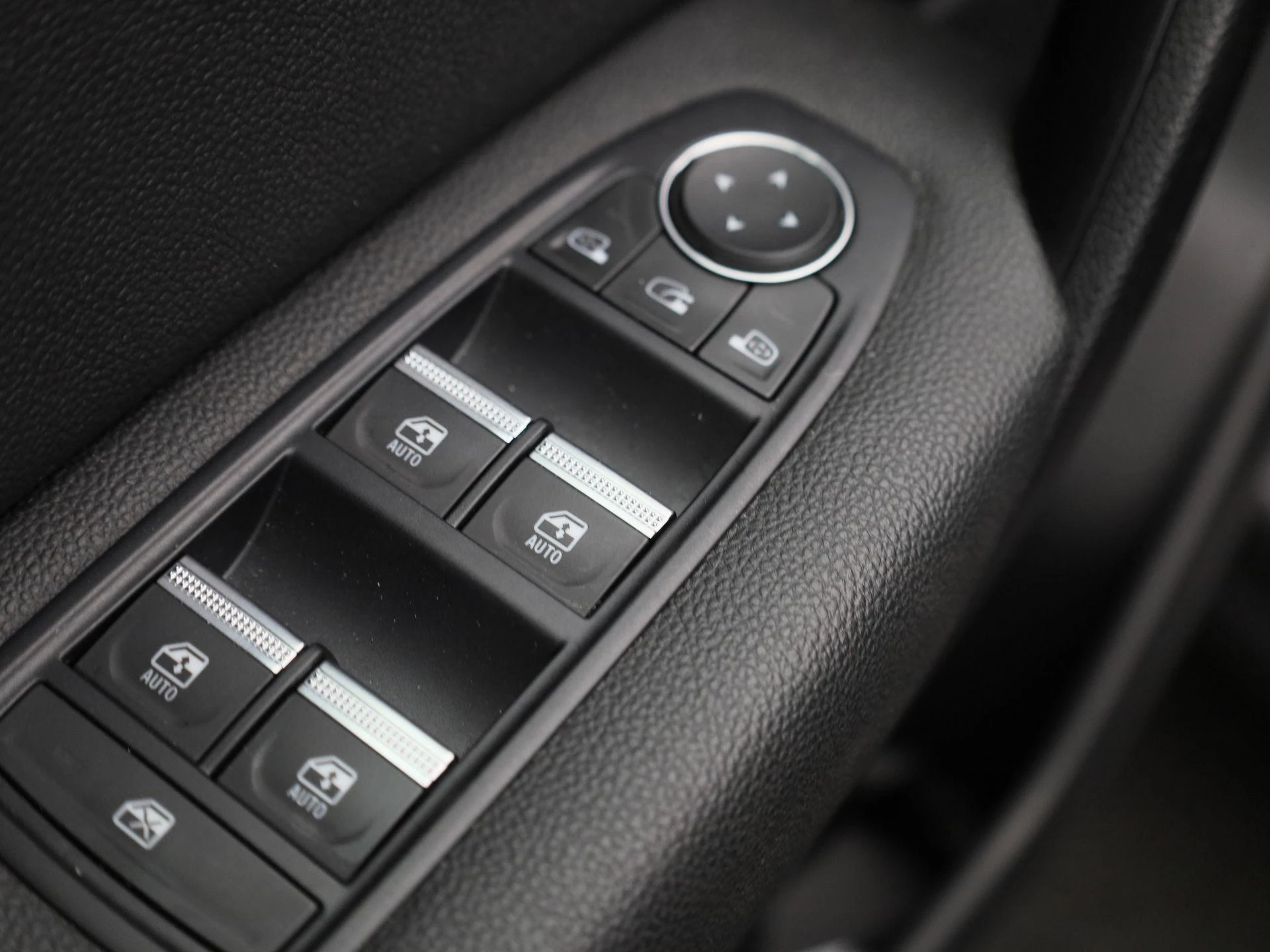 Renault-Captur-image-28