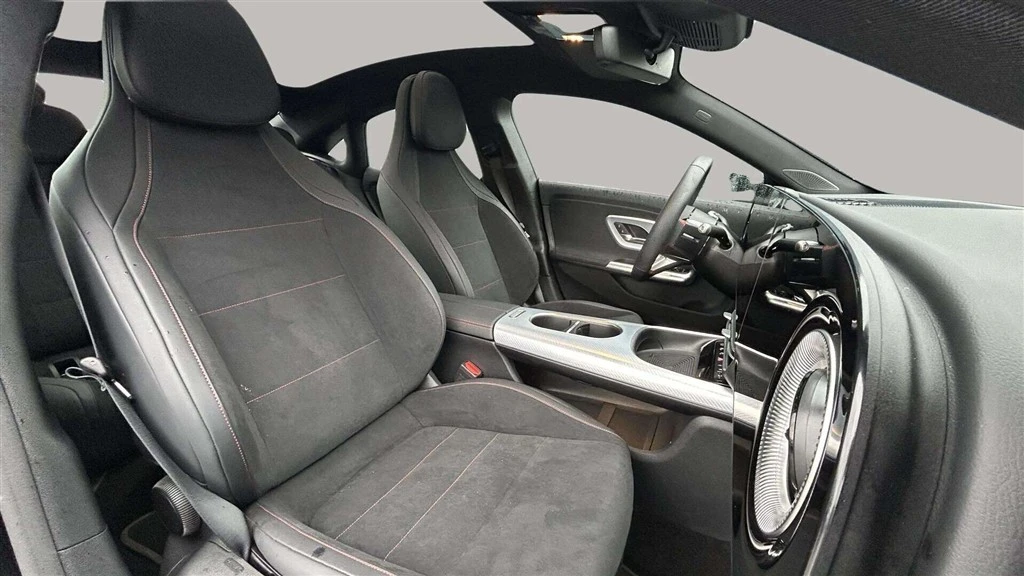 Mercedes-Benz-CLA-image-17
