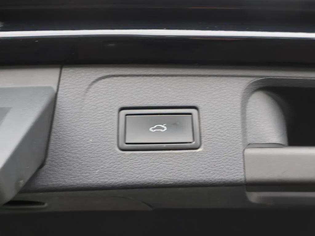 Volkswagen-Passat-image-19