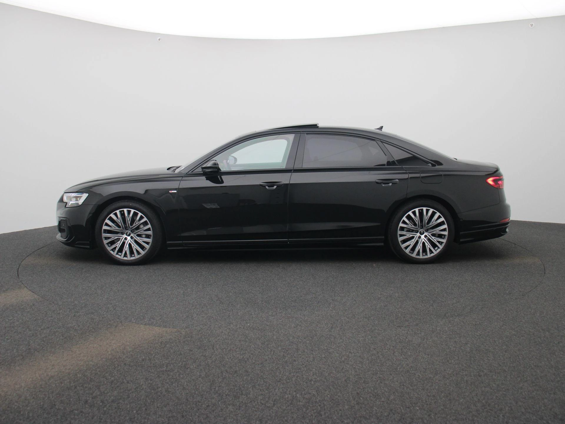 Audi A8 60 TFSI e quattro Lang 340 PK