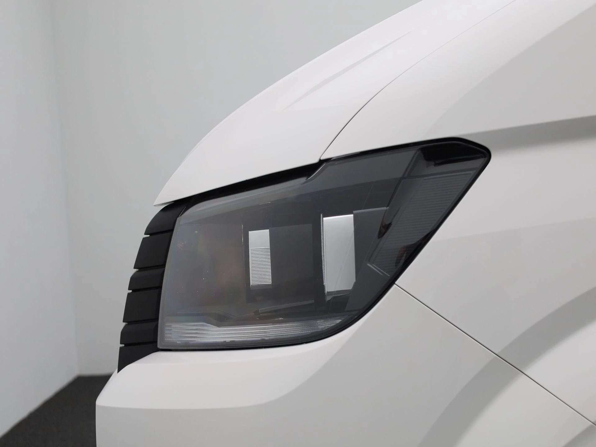 Volkswagen-Crafter-image-20