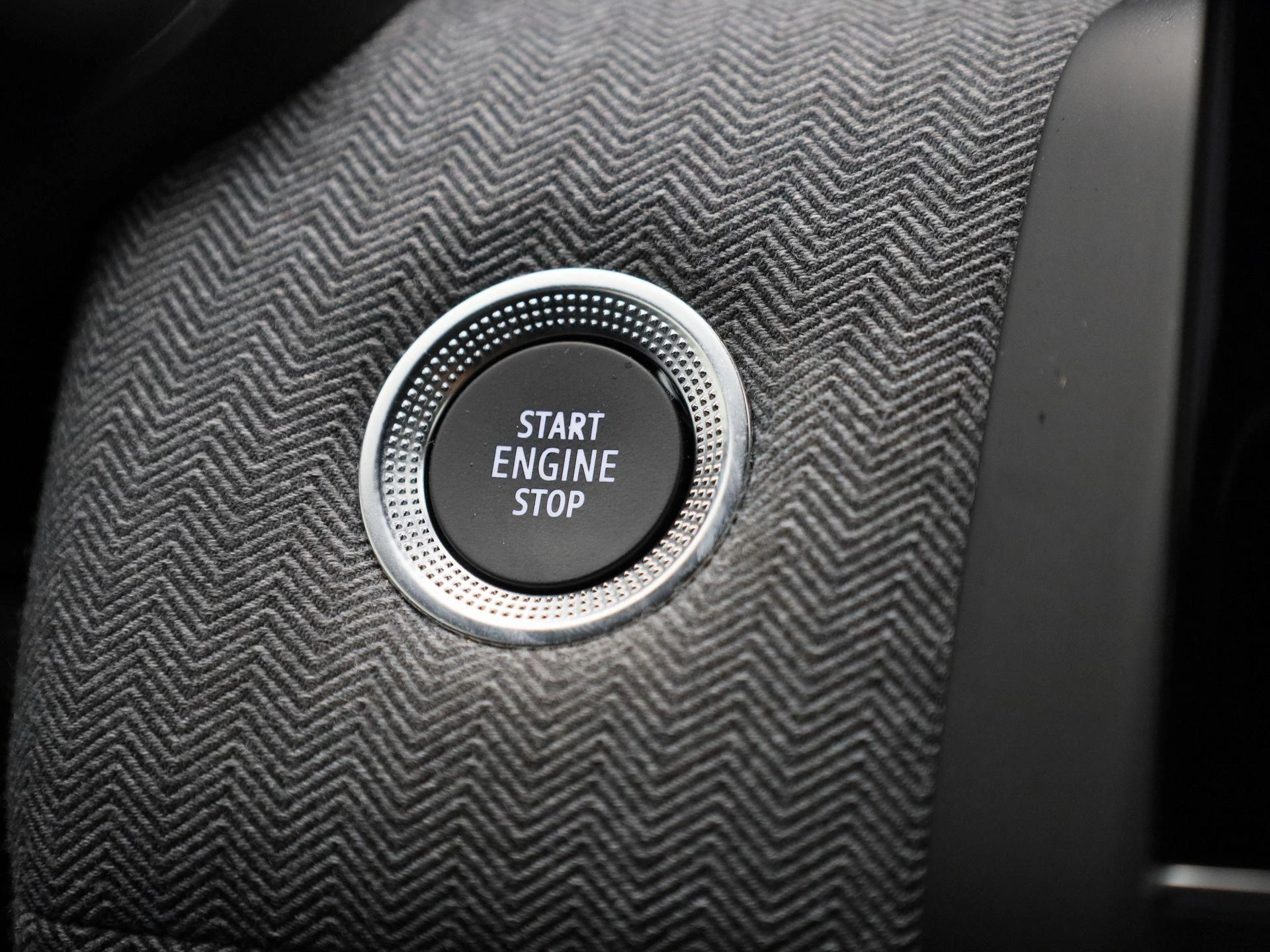 Renault-Clio-image-17
