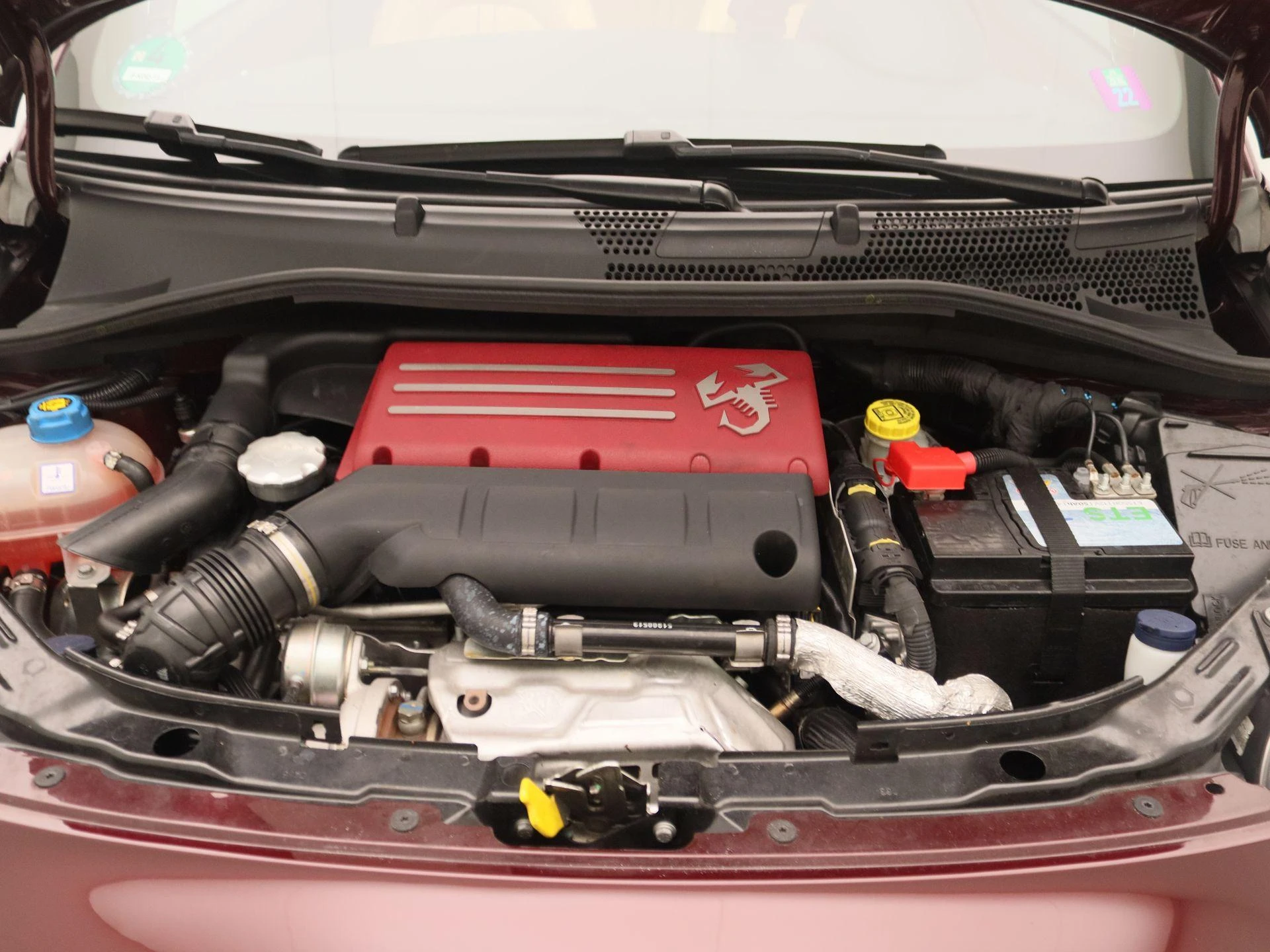 Abarth-695-image-23