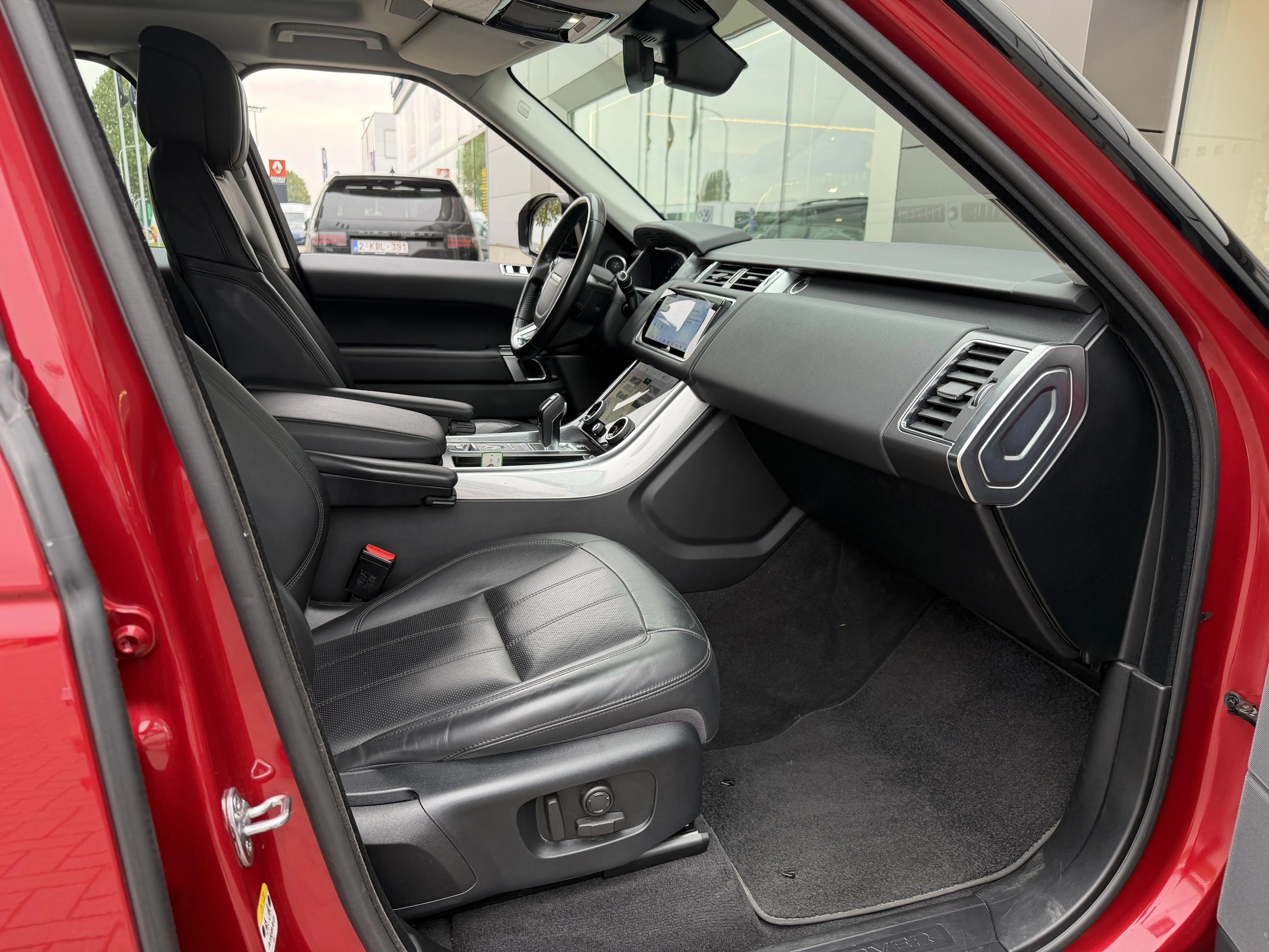 Land Rover-Range Rover Sport-image-32