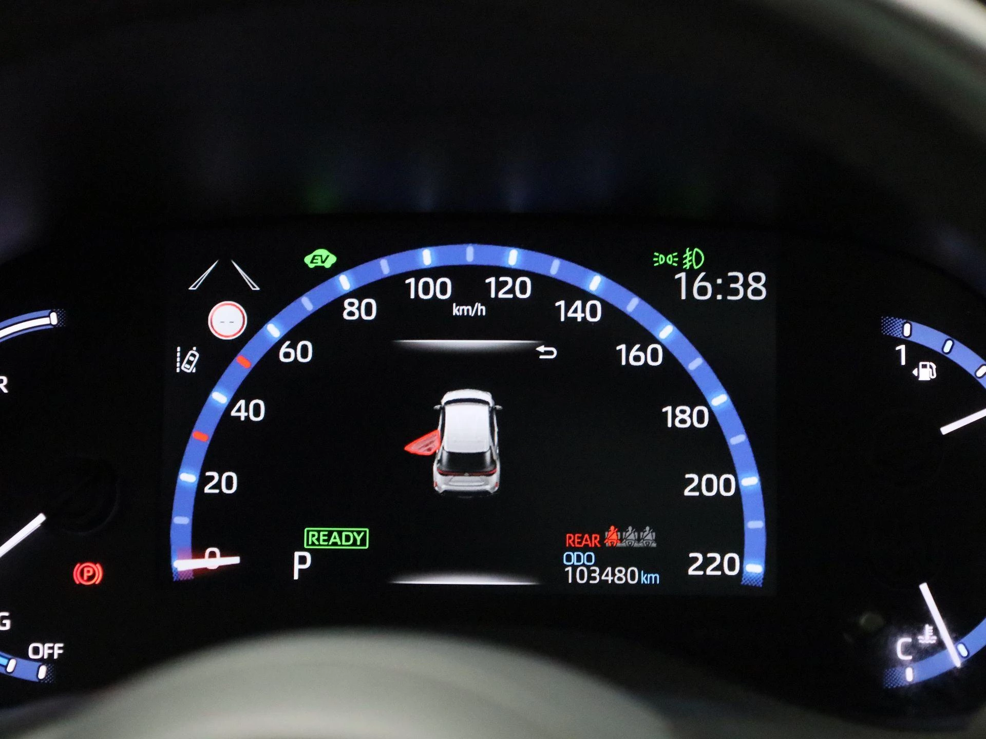 Toyota-Yaris Cross-image-8