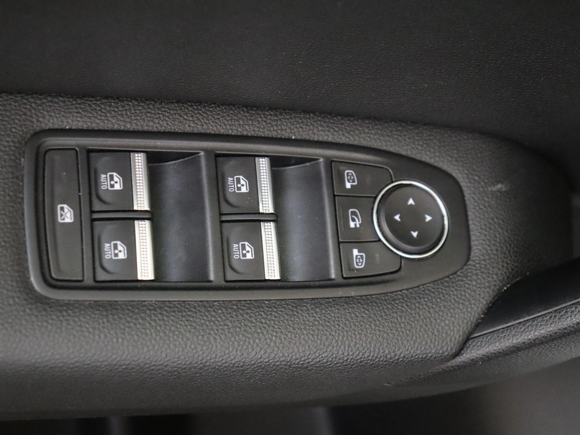 Renault-Captur-image-22
