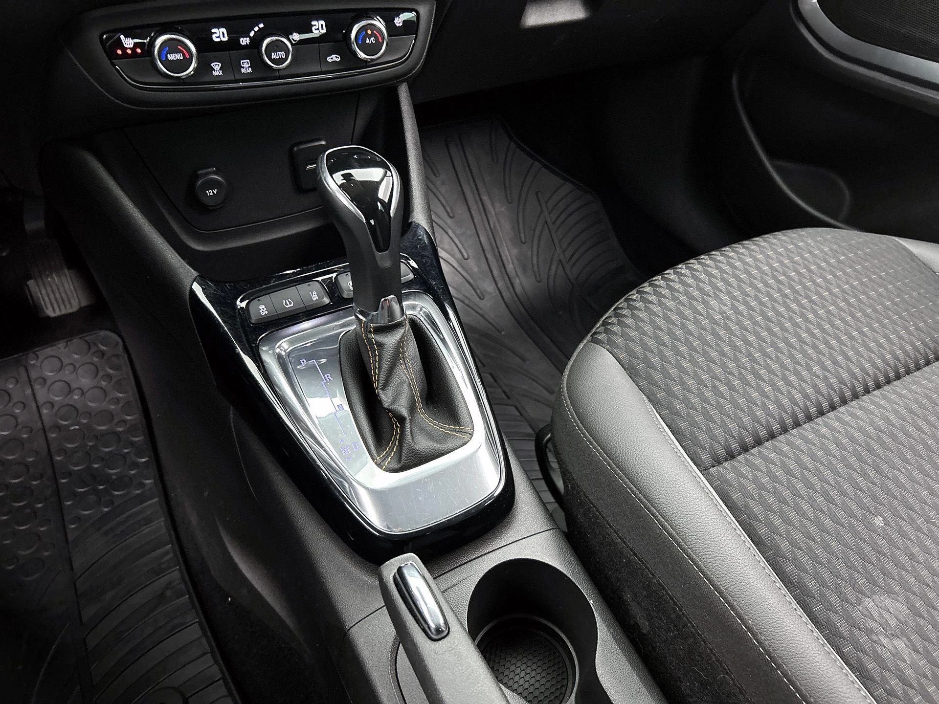 Opel-Crossland X-image-10