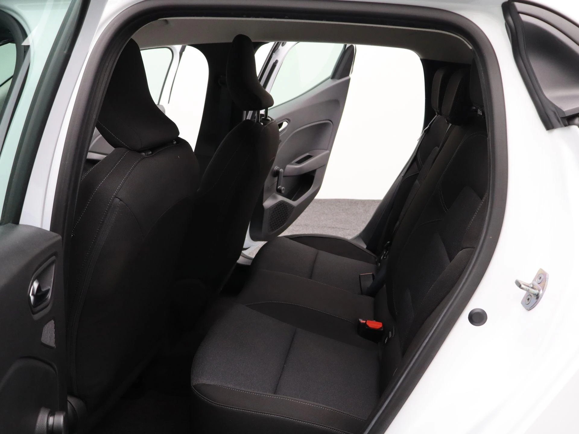 Renault-Clio-image-11