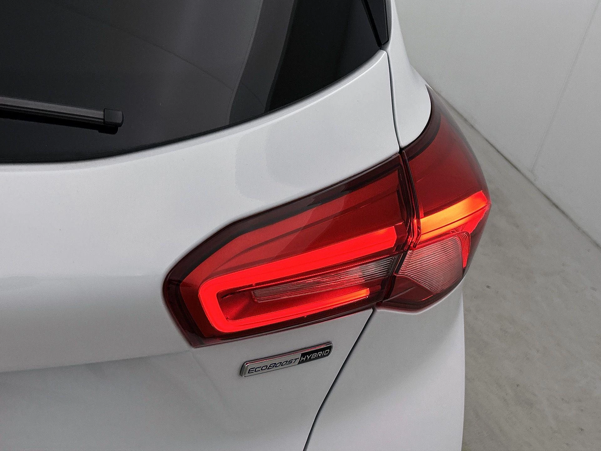 Ford Focus 1.0 EcoBoost Hybrid ST Line X Business