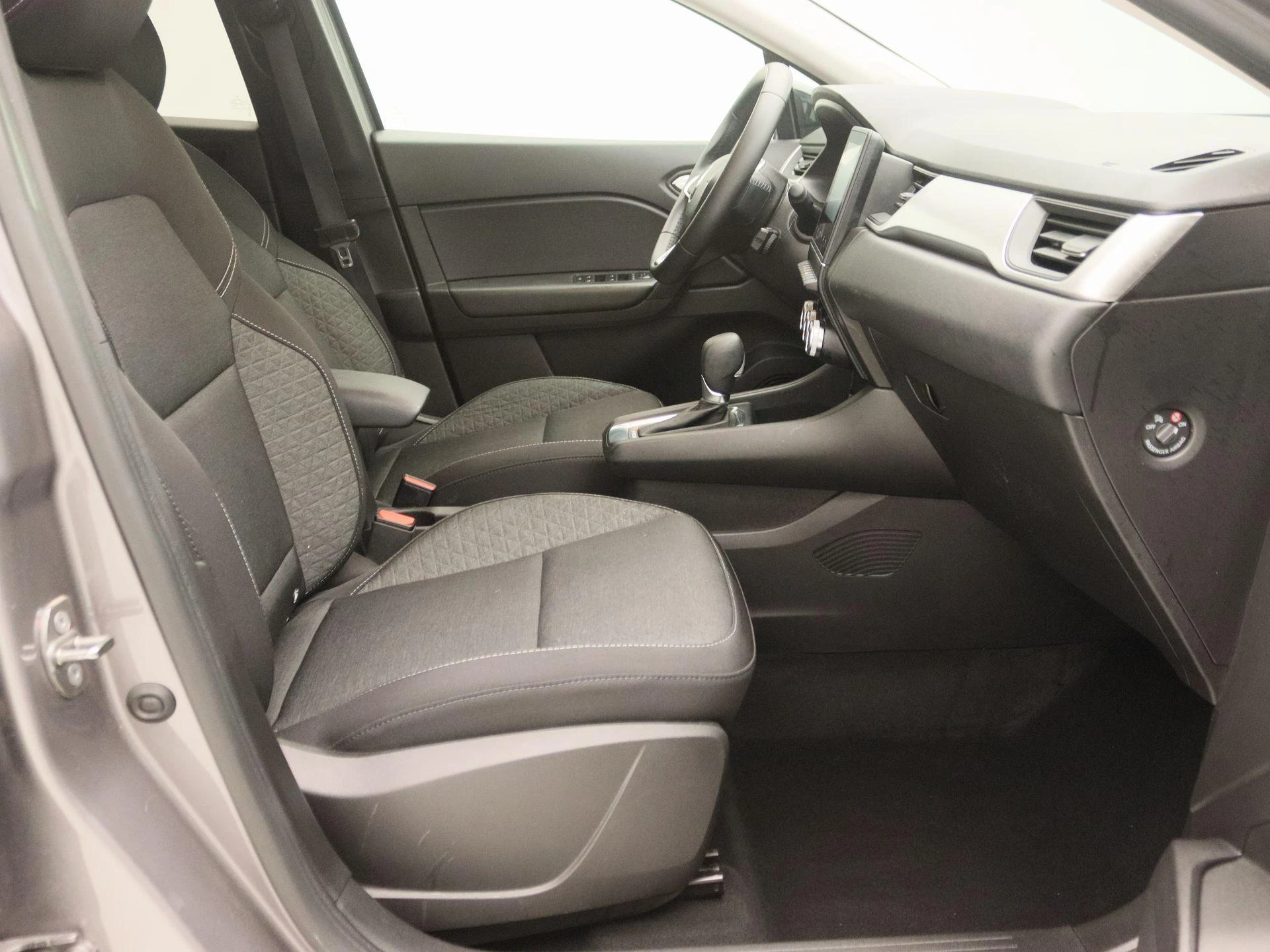 Renault-Captur-image-22