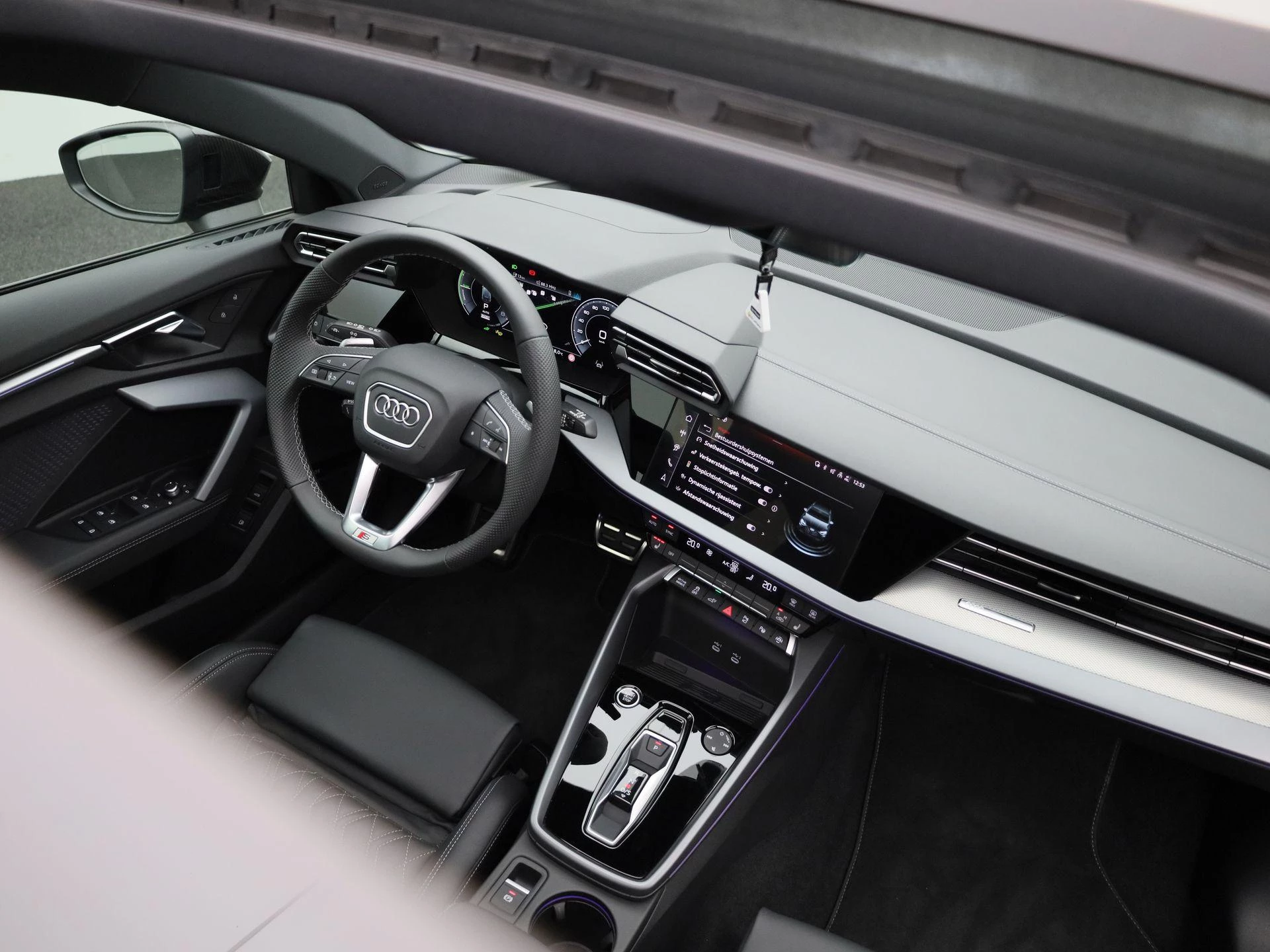 Audi A3 Sportback 45 TFSI e S edition Competition