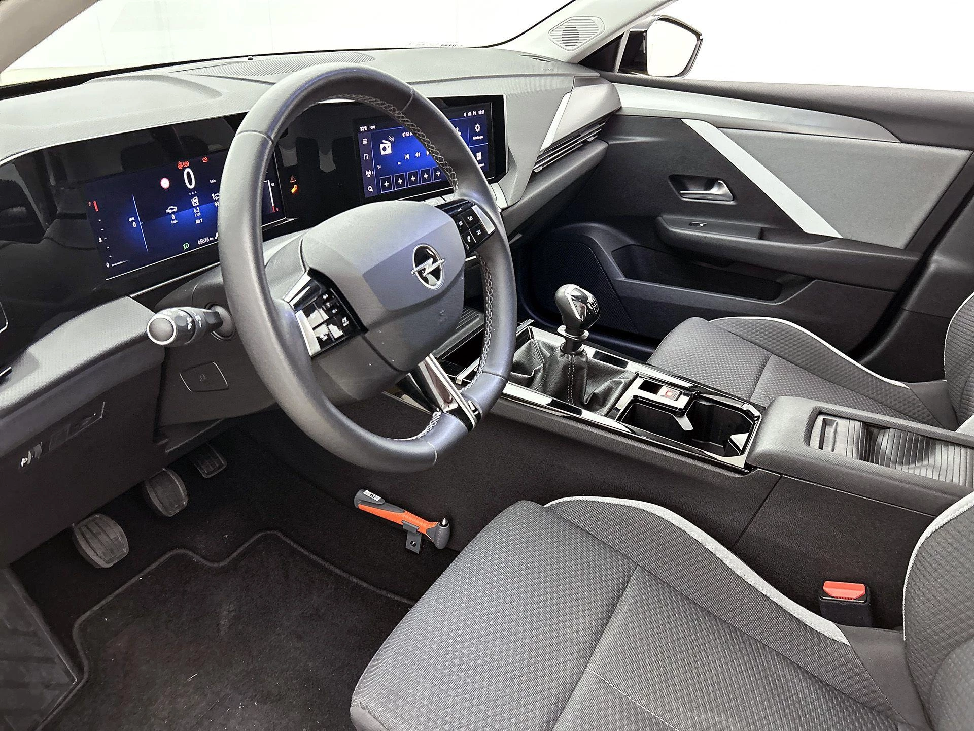 Opel-Astra-image-18