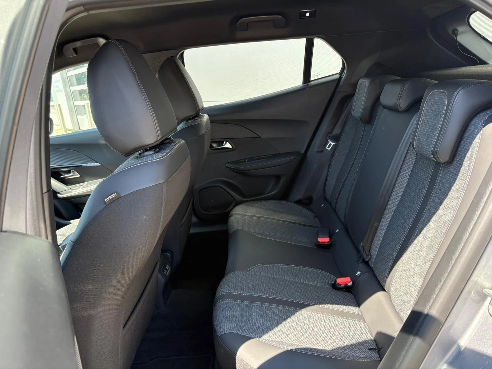 Peugeot 2008 1.2 PureTech 100 Allure