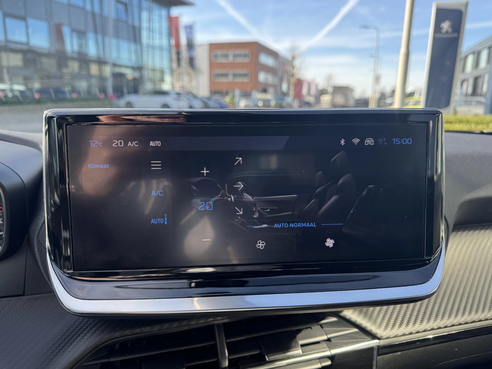 Peugeot-2008-image-18