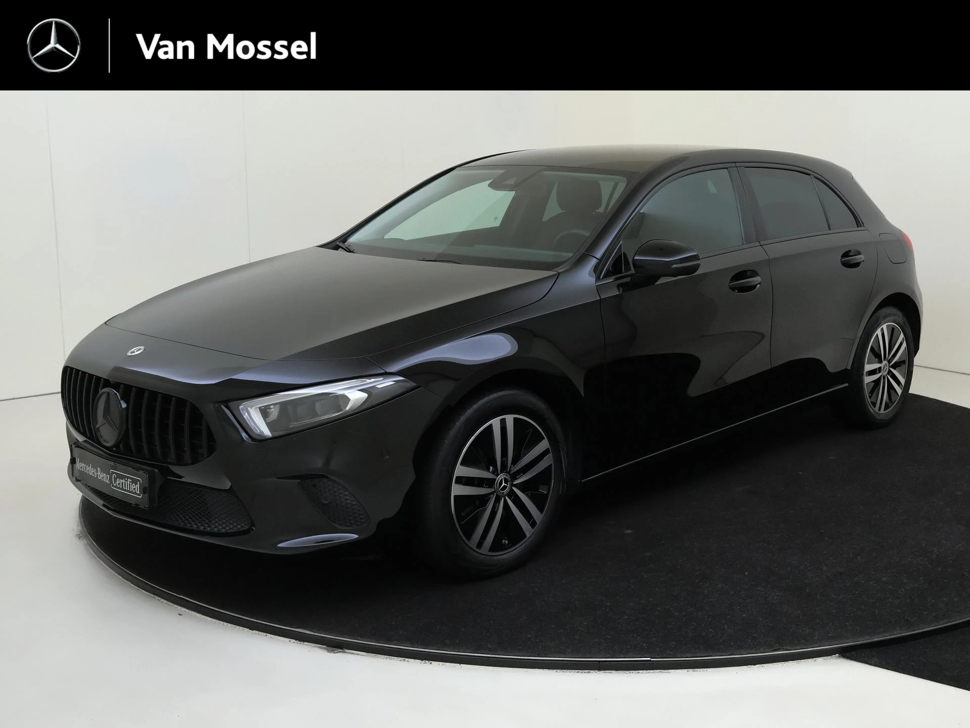 Mercedes-Benz-A-Klasse-image-0