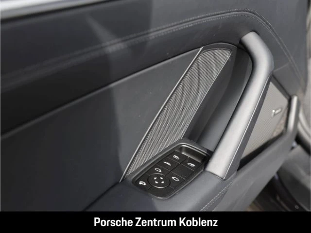 Porsche-911-image-22