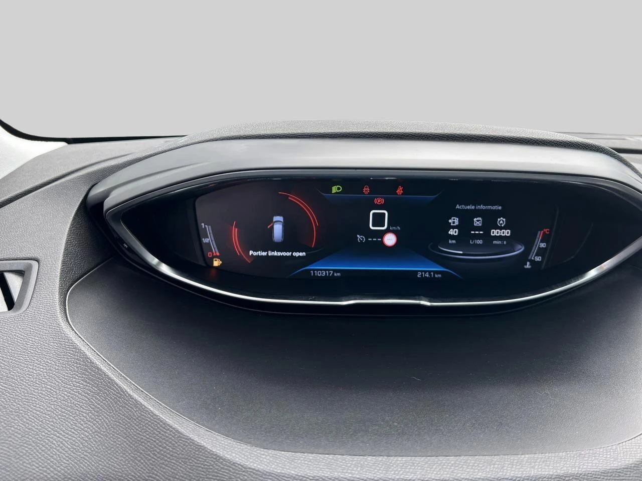 Peugeot-5008-image-9