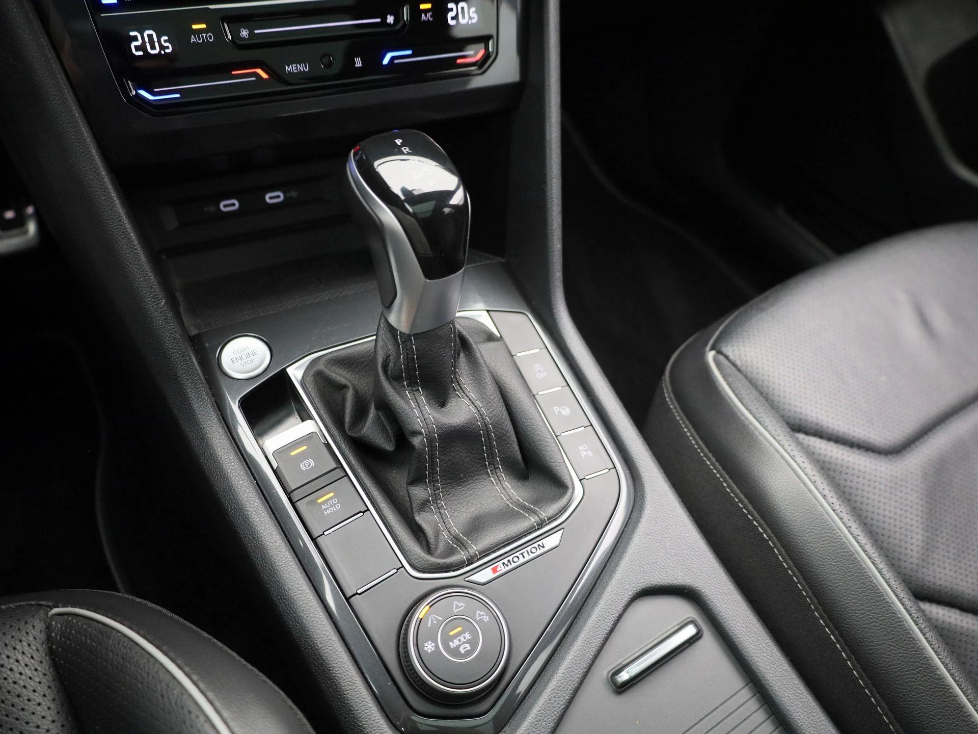 Volkswagen-Tiguan Allspace-image-41