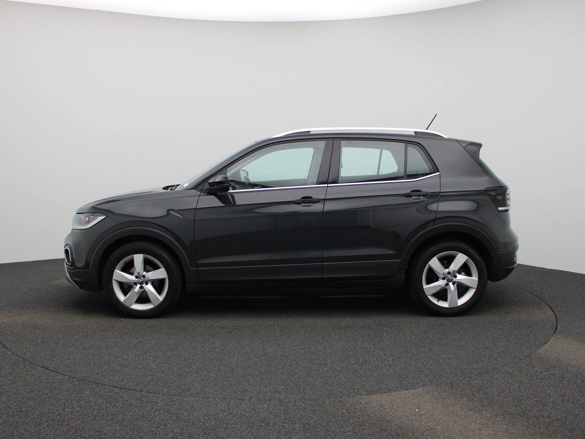 Volkswagen-T-Cross-image-3