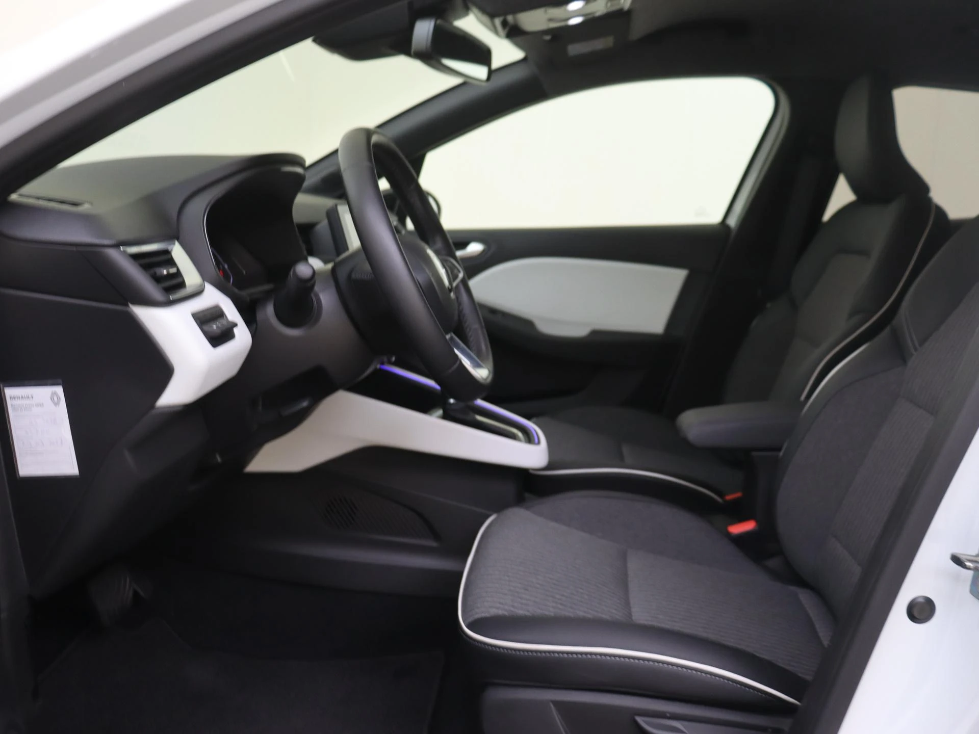Renault-Clio-image-14
