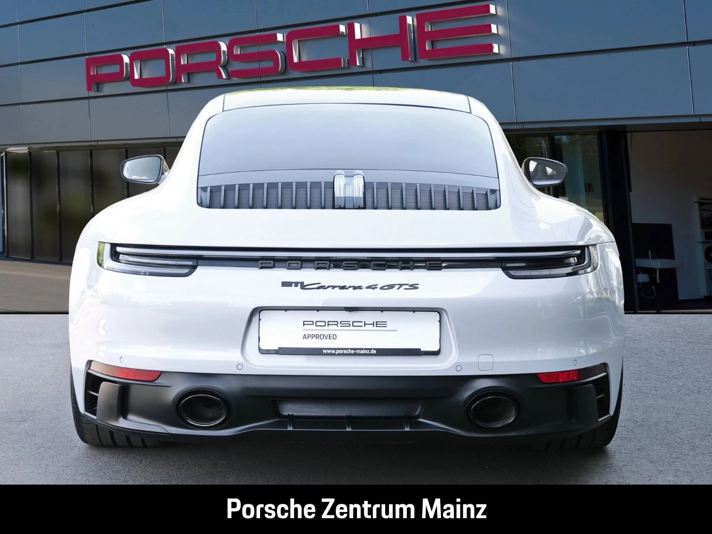 Porsche-911-image-8