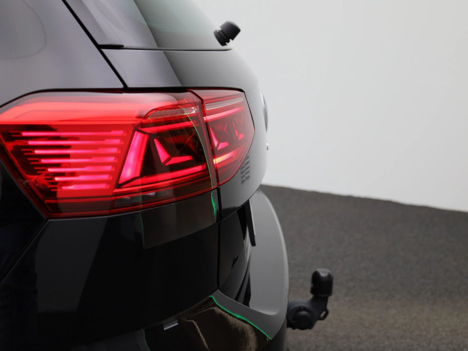 Volkswagen-Passat-image-50