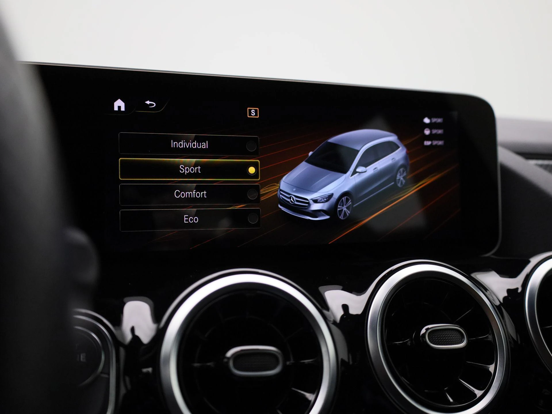 Mercedes-Benz B-Klasse 180 Business Solution AMG