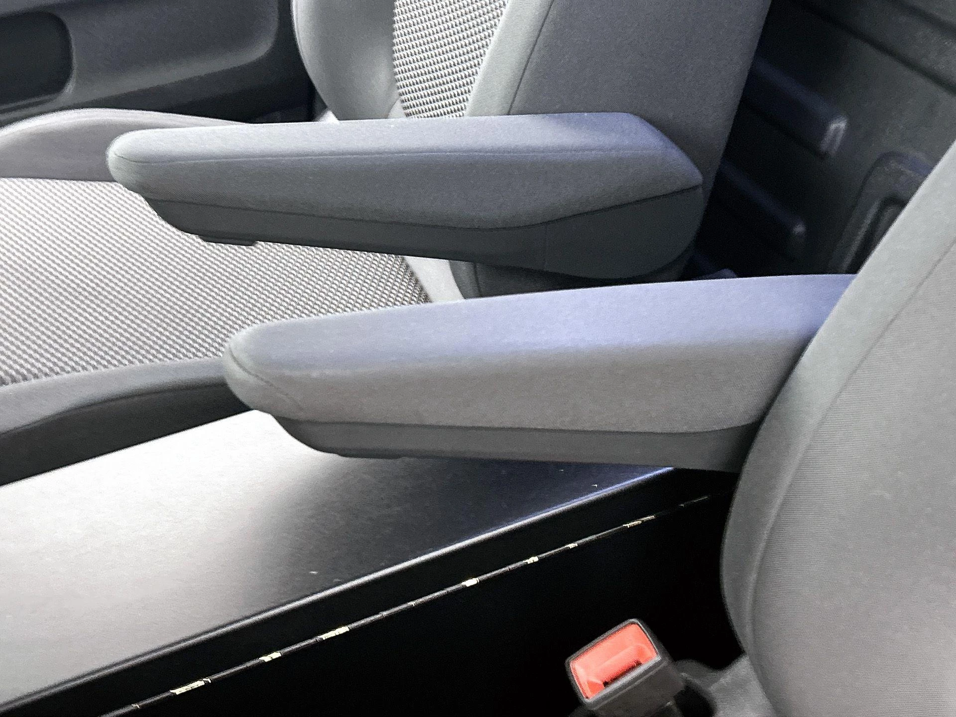 Volkswagen-ID. Buzz Cargo-image-8