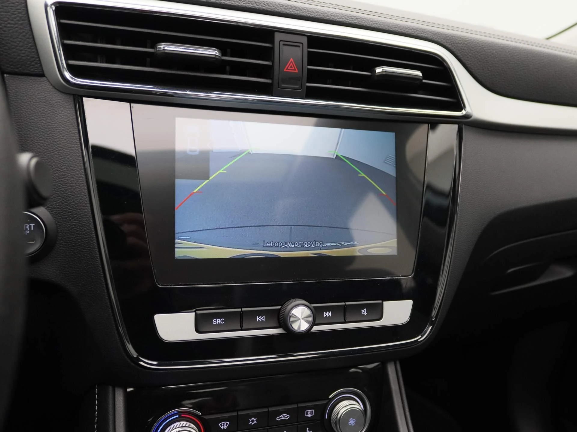 MG-ZS EV-image-23