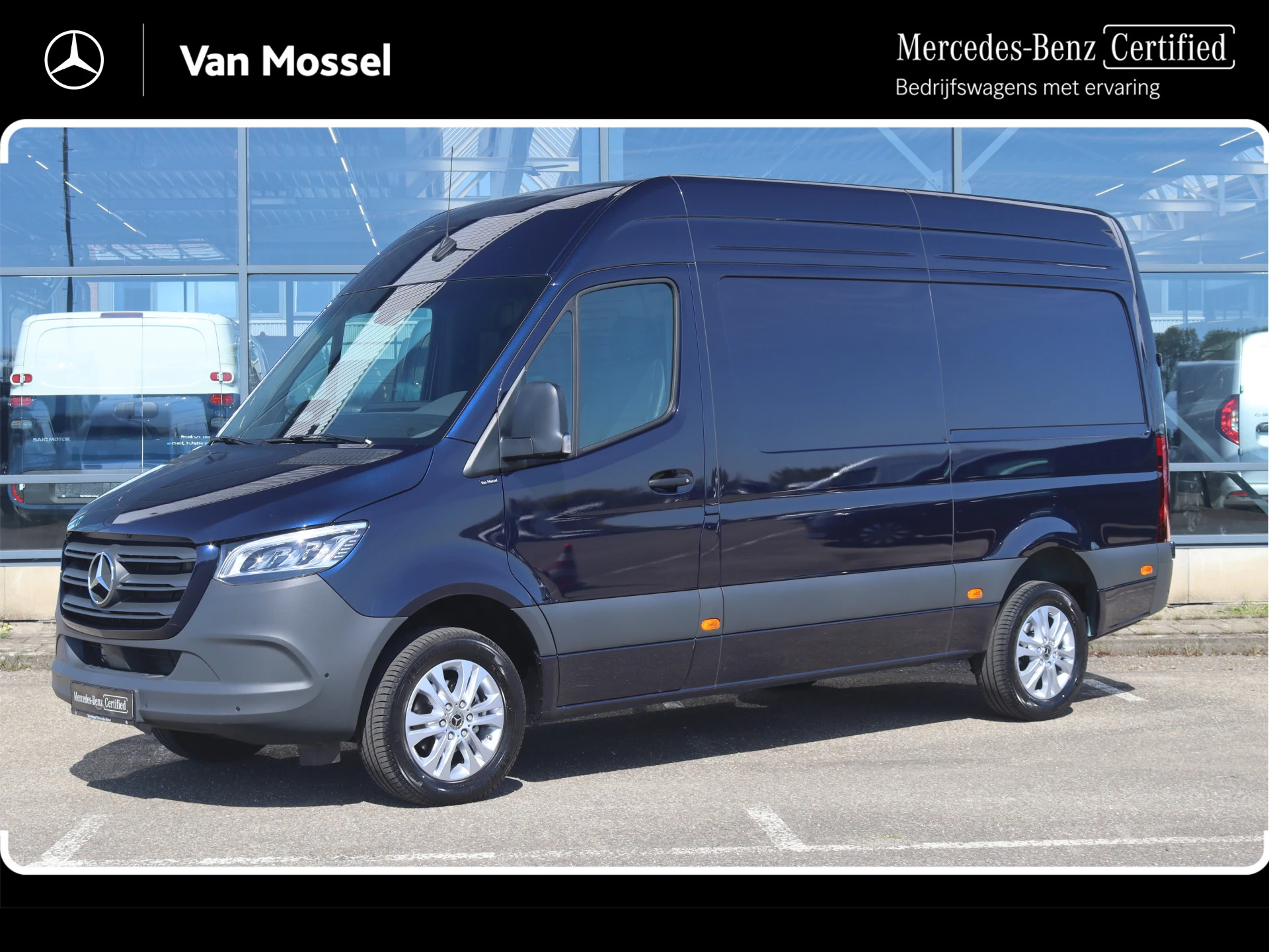 Mercedes-Benz-Sprinter-image-0