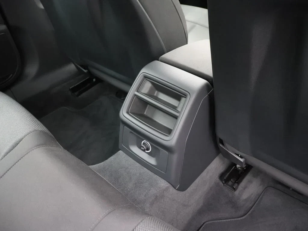 Audi-A4-image-12