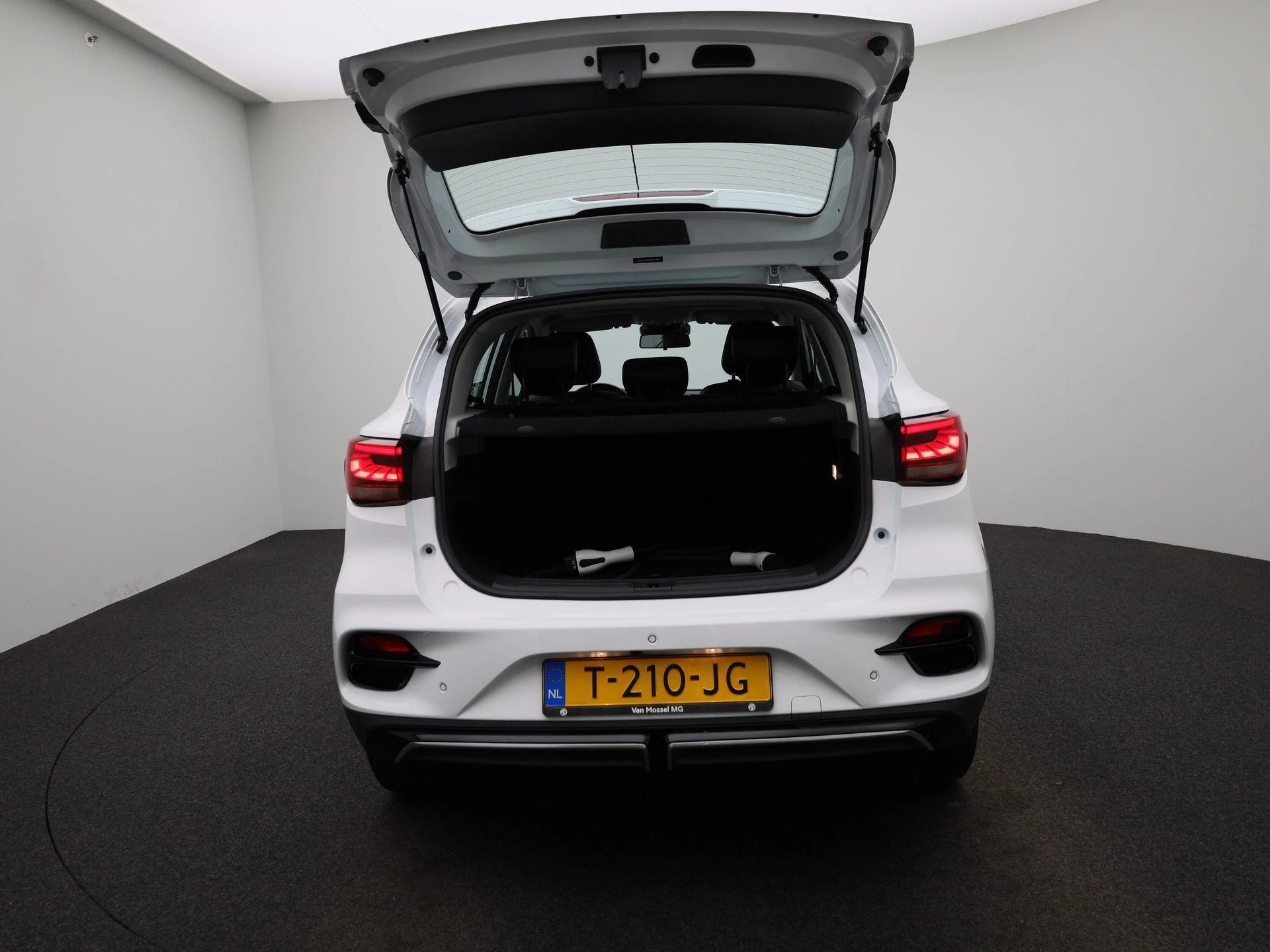 MG ZS EV Long Range Luxury 70 kWh