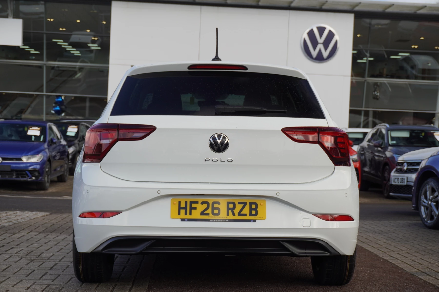 Volkswagen-Polo-image-14