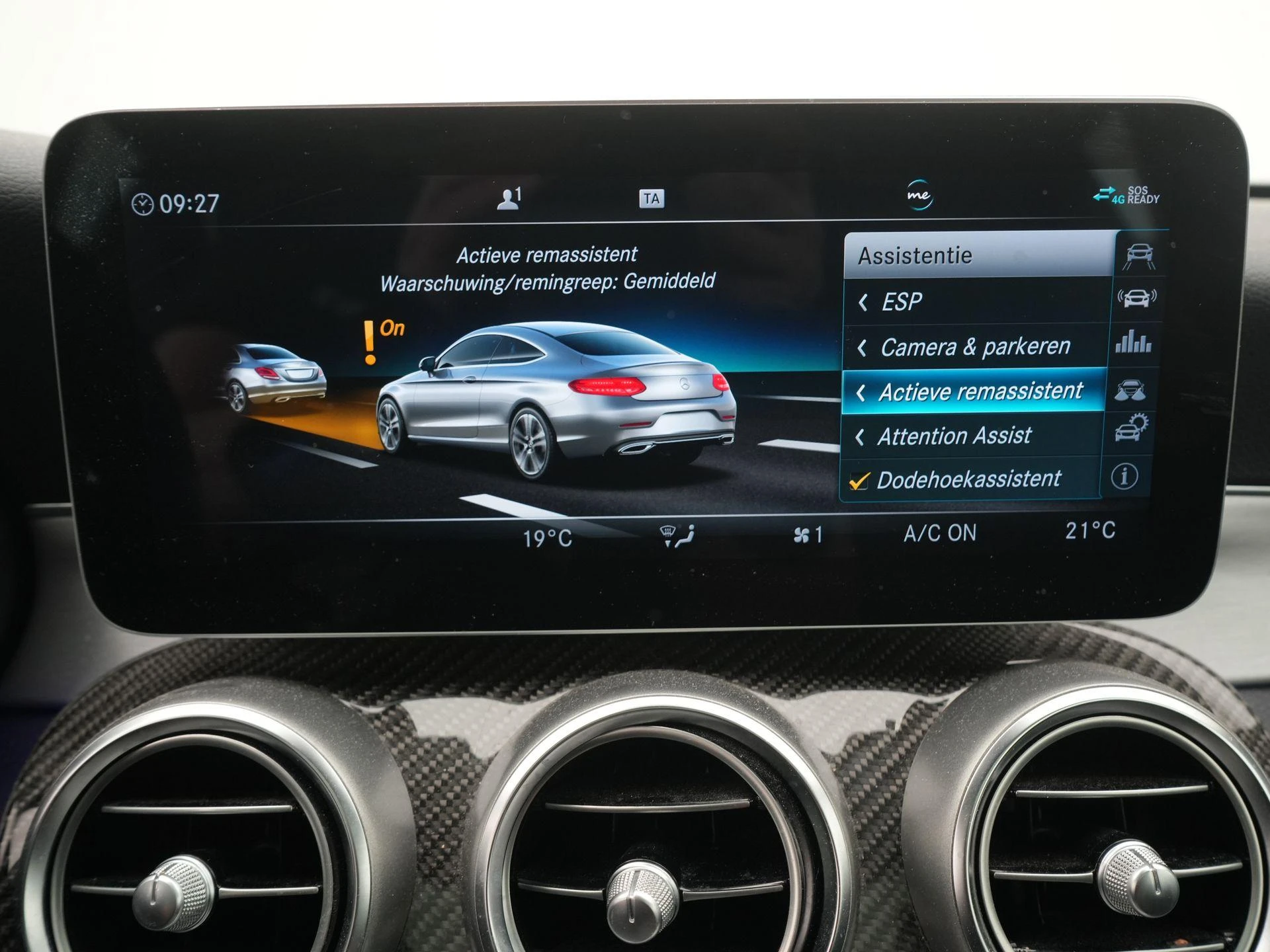 Mercedes-Benz-C-Klasse-image-13