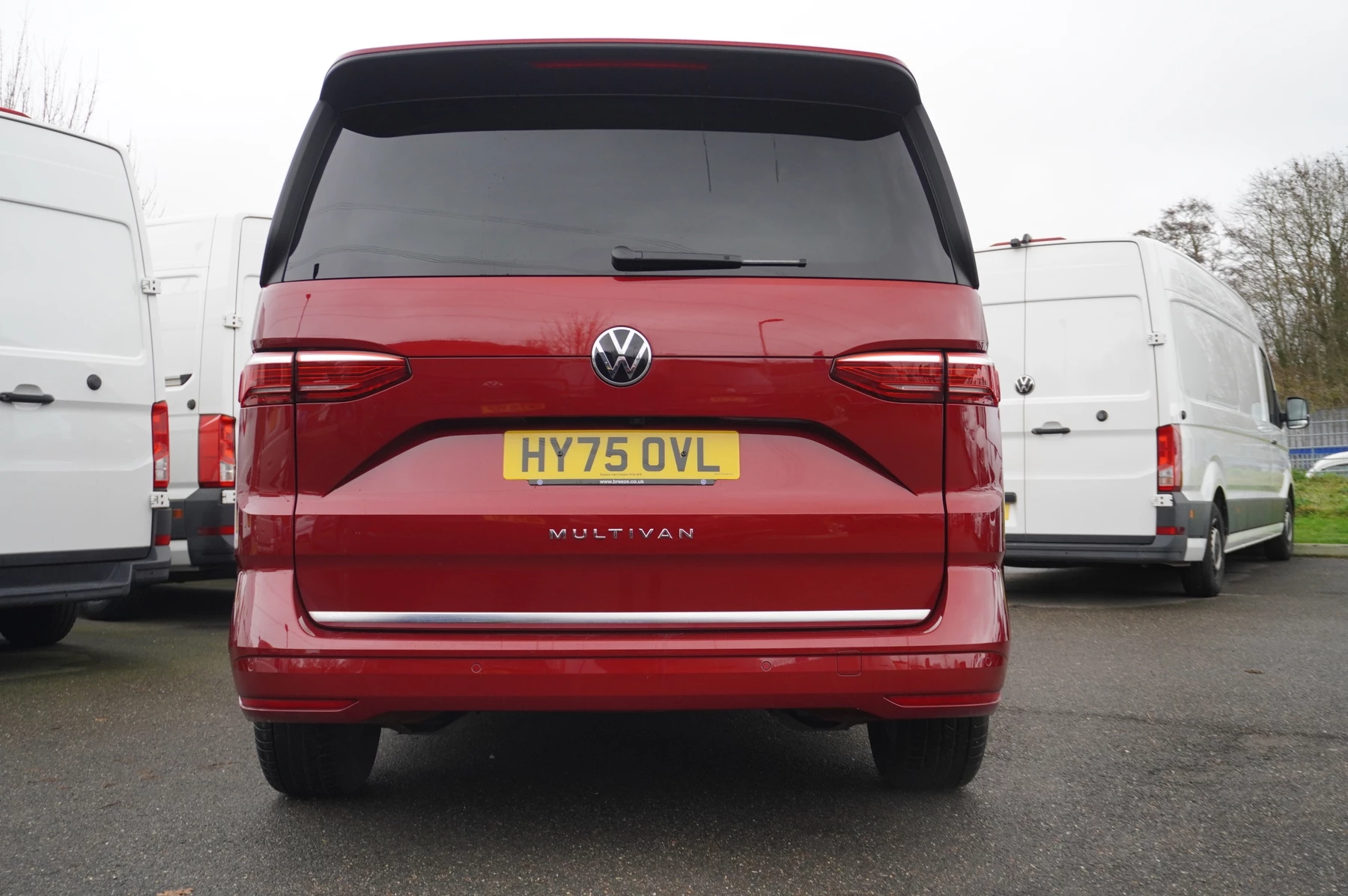 Volkswagen-Multivan-image-19