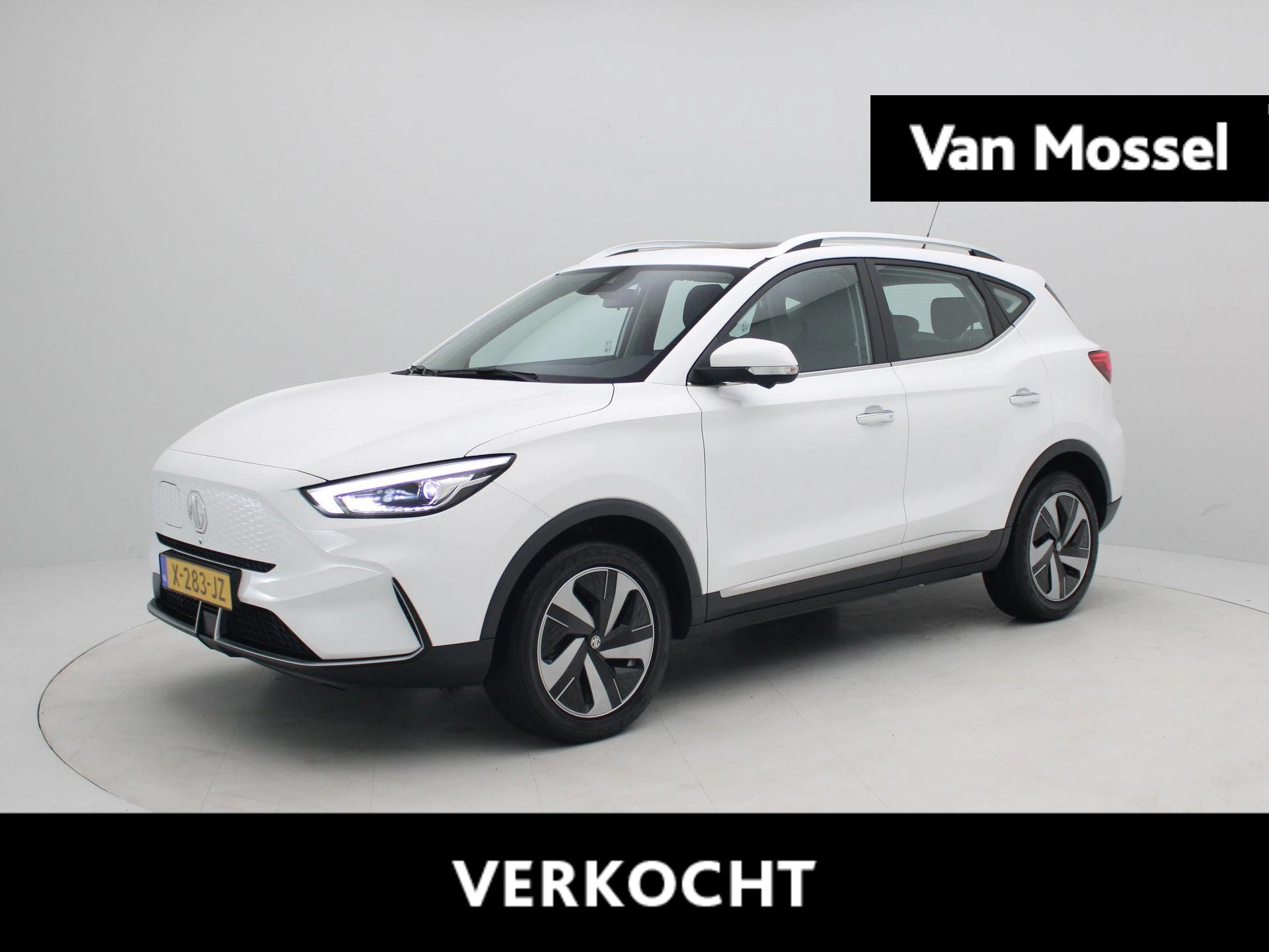 MG-ZS EV-image-0