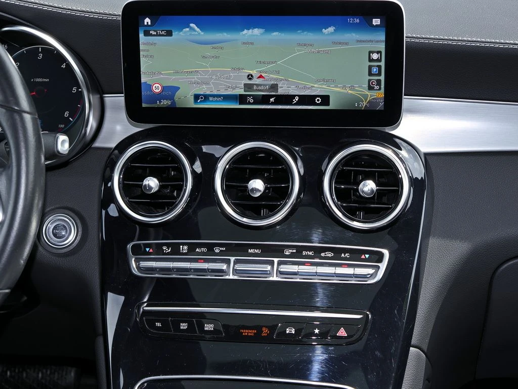 Mercedes-Benz-GLC 400 d-image-11