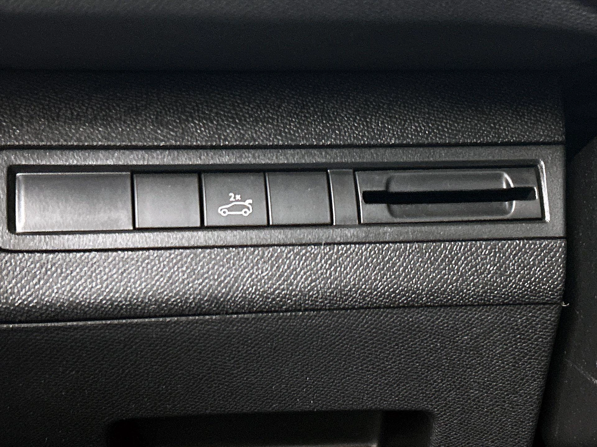 Peugeot 3008 1.2 PureTech Crossway