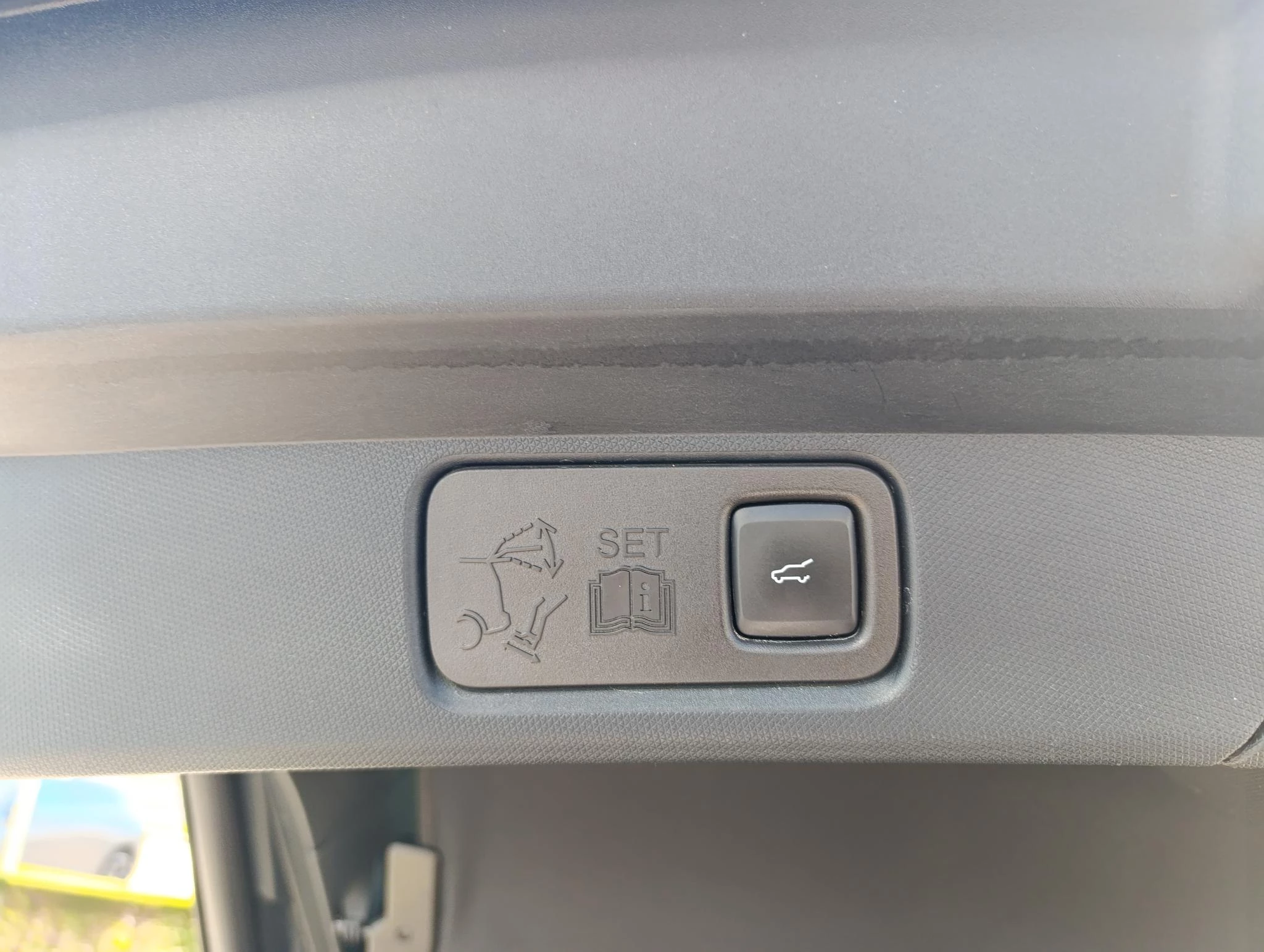 Ford-Mustang Mach-E-image-11