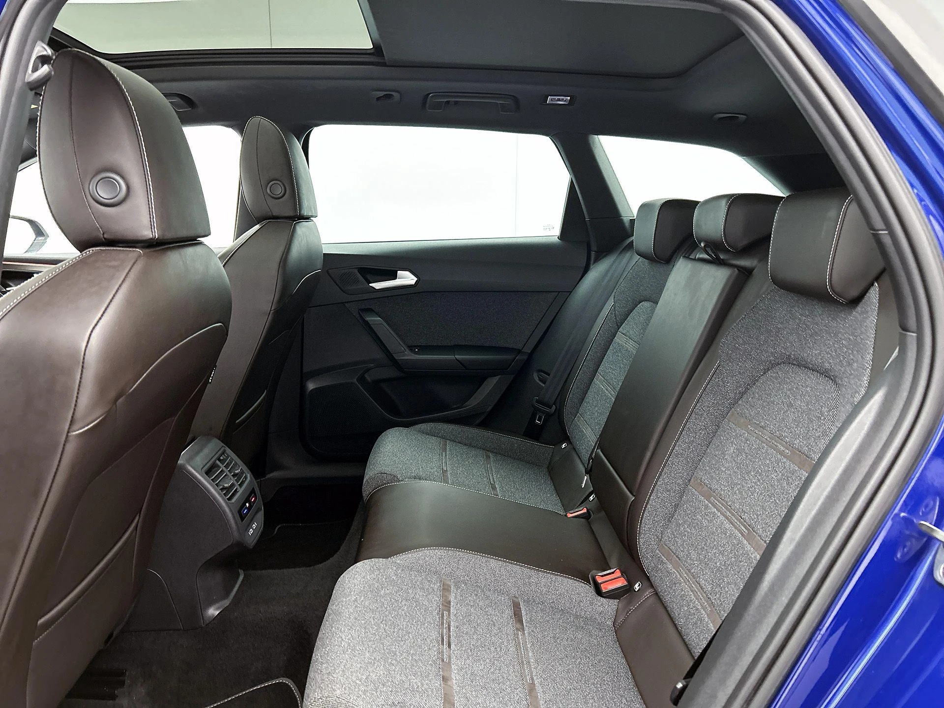 SEAT-Leon-image-26