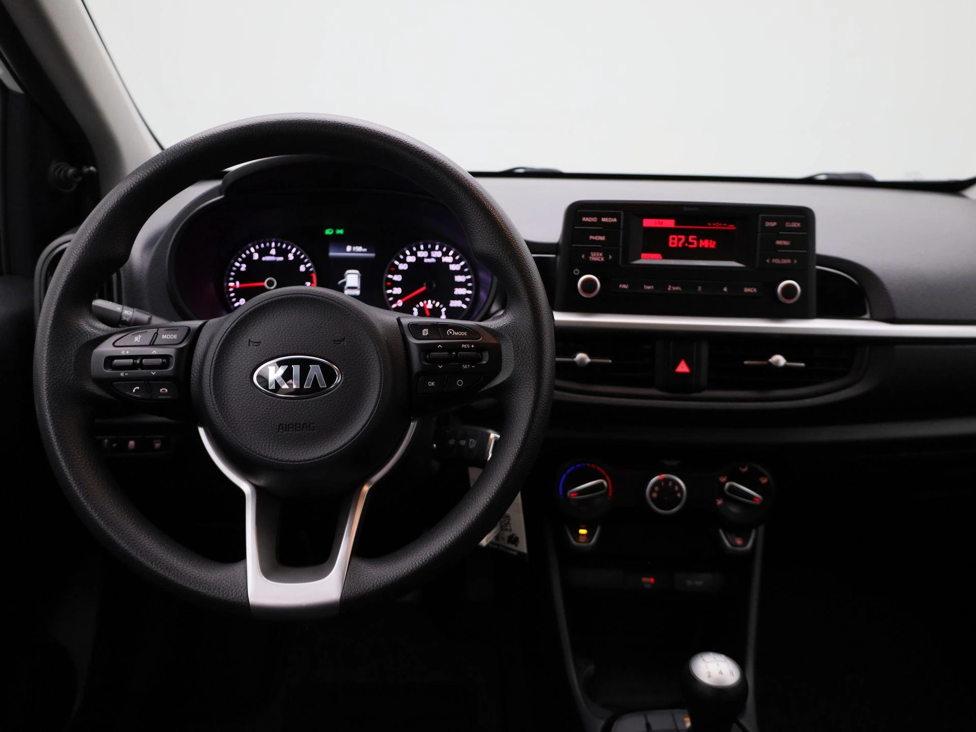 Kia-Picanto-image-6