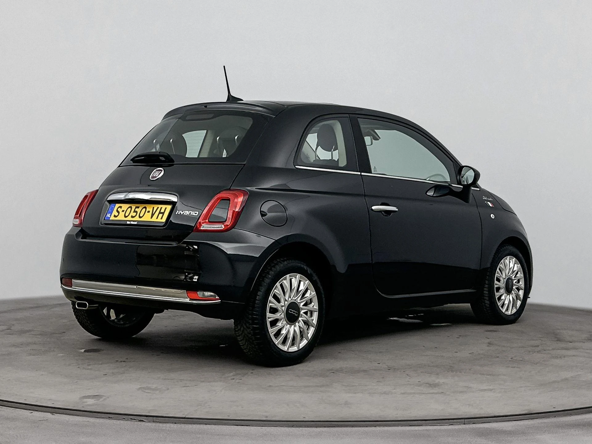 Fiat-500-image-3