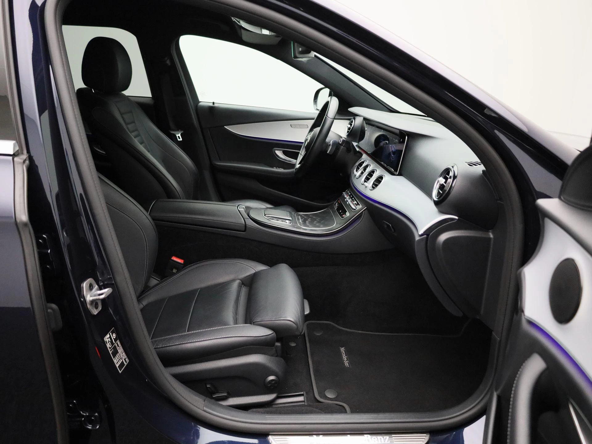 Mercedes-Benz-E-Klasse-image-38
