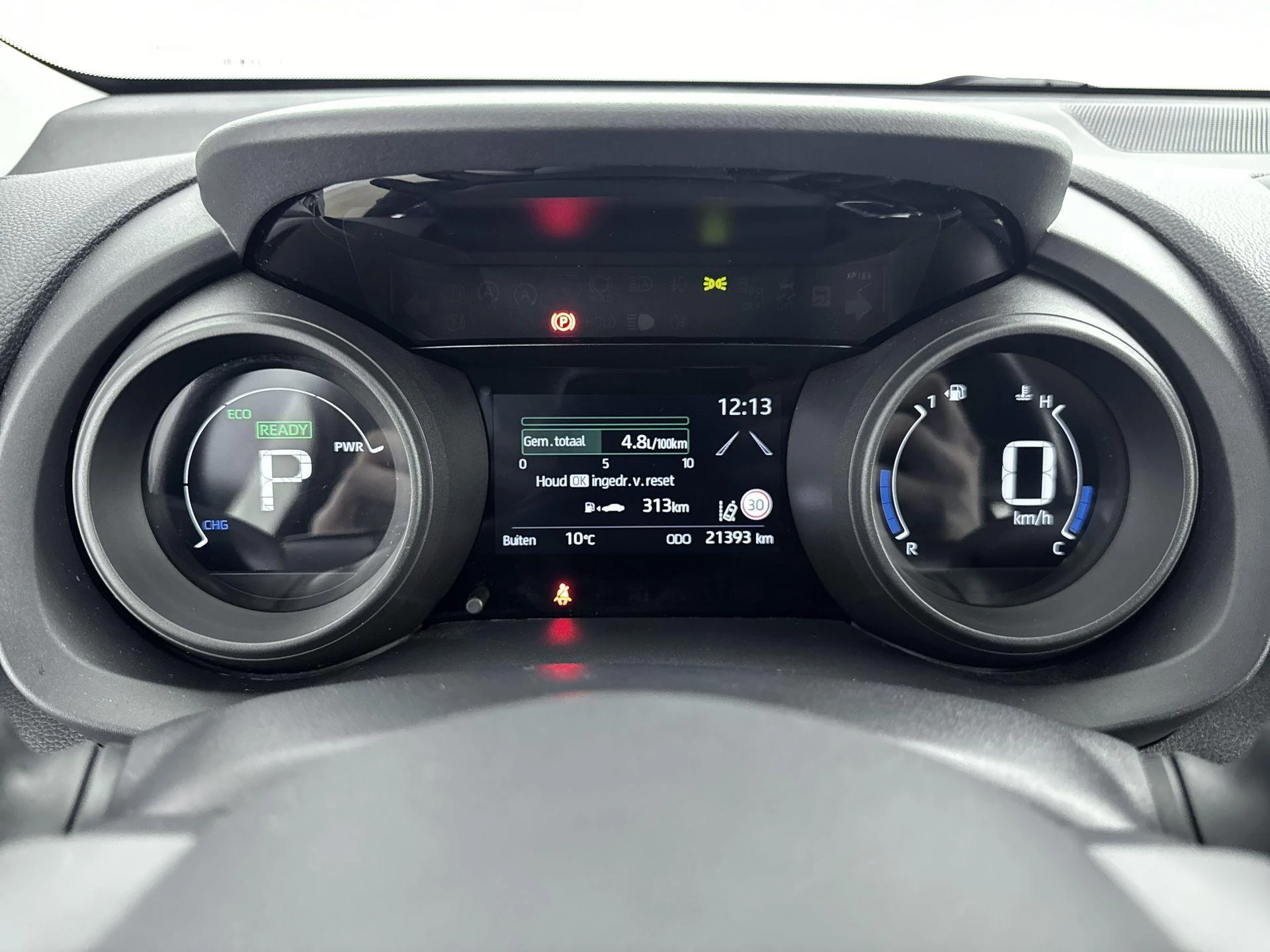 Toyota-Yaris-image-10
